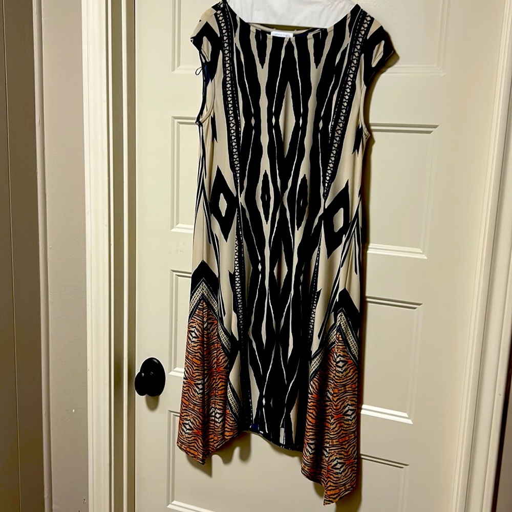 Sleeves blue and beige dress